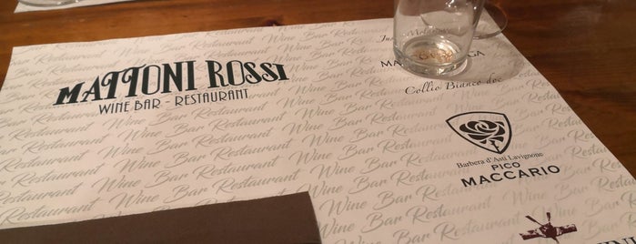 Mattoni Rossi is one of √ Best Restaurants in Genova.