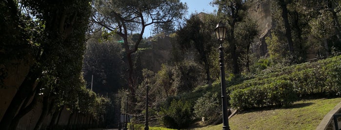 Parco Virgiliano Di Piedigrotta is one of Orte, die Lucy gefallen.