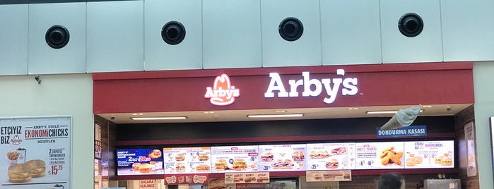 Arby's is one of Ara'nın Beğendiği Mekanlar.