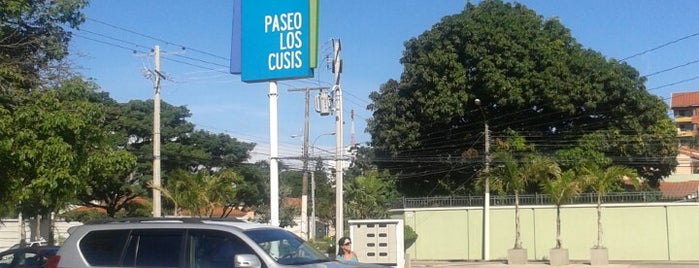 Paseo Los Cusis is one of shop.