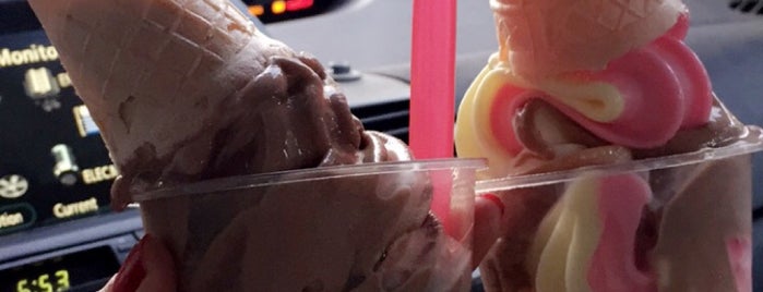 Final Touch Ice-cream is one of Posti che sono piaciuti a Maisoon.