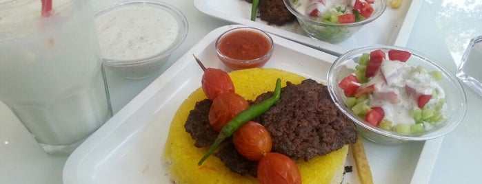 Tahdig Restaurant is one of Orte, die Dorsa gefallen.