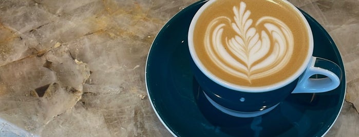 Story Coffee is one of Tempat yang Disukai Semih.