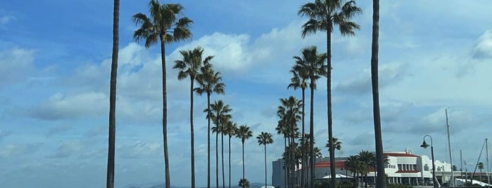 Loews Coronado Bay Resort is one of Cali.