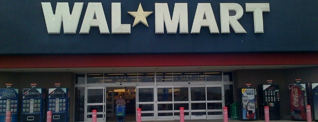 Walmart Supercentre is one of Tempat yang Disukai Rick.