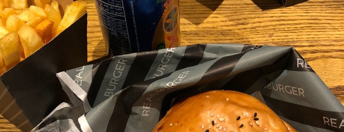 Real Burger is one of Foodie 🦅: сохраненные места.