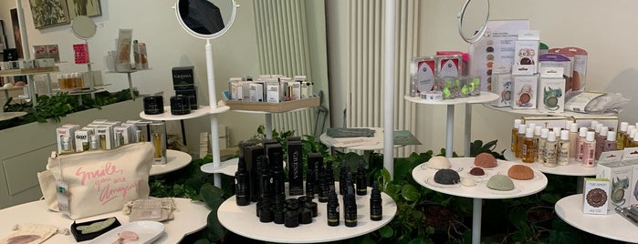 Amazingy - Natural & Organic Beauty Boutique is one of Friedrichshain.