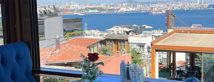 Turk Art Terrace Restaurant is one of Tempat yang Disukai Nadia.