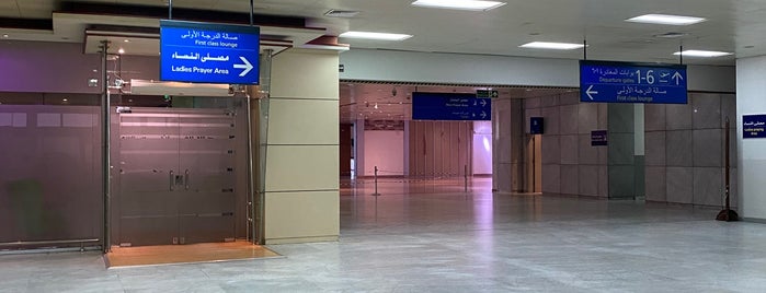 Domestic Arrivals is one of Yousef : понравившиеся места.