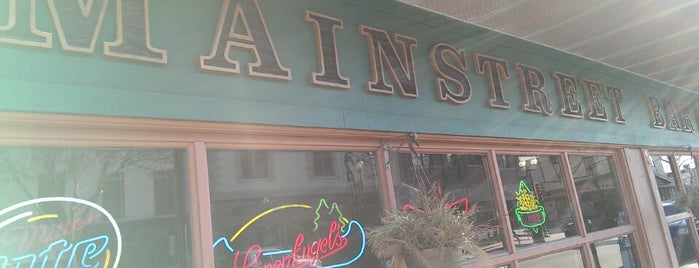 Mainstreet Bar & Grill is one of Tempat yang Disukai Jeremy.