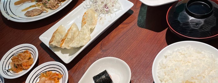 Sushi set & hot green tea ^^