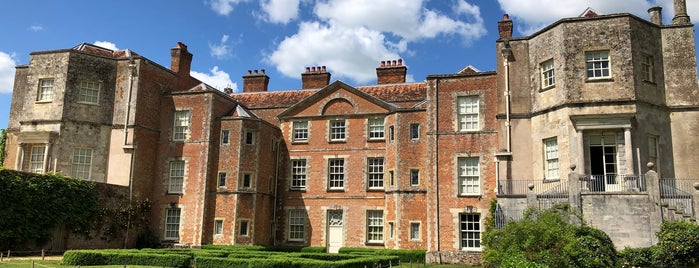 Mottisfont Walled Garden is one of Tempat yang Disukai Mike.