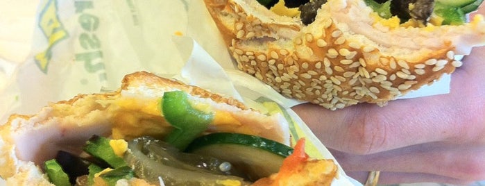 Subway is one of Nacho'nun Beğendiği Mekanlar.