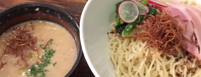 麺場 ハマトラ is one of 日吉のラーメン屋.