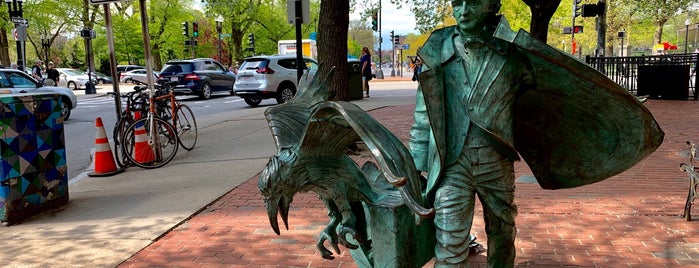 Edgar Allan Poe Square is one of travel stops.