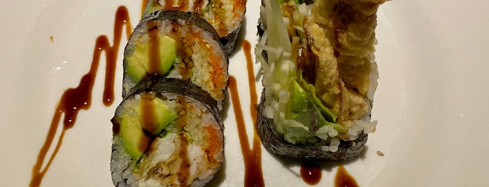 Samurai Japanese Sushi & Hibachi Steak House is one of Posti che sono piaciuti a Casey.