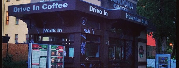 Cahoona Drive-In Coffee is one of Lugares favoritos de tomas.