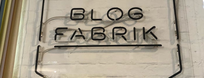 Blogfabrik is one of Tempat yang Disukai Putri.