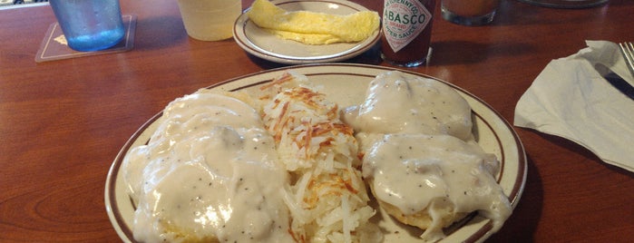 roosters barn & grill is one of Rochester Brunch.