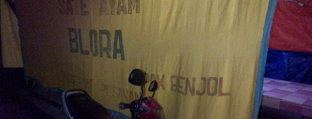 Sate ayam Blora pak benjol is one of Guide to Semarang's best spots.