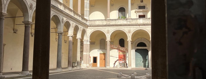 Palazzo della Cancelleria is one of Isole (di Marco Lodoli).