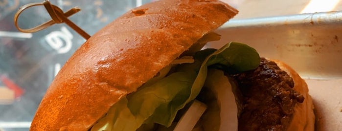 Honest Chops Burgers is one of Posti salvati di Kimmie.