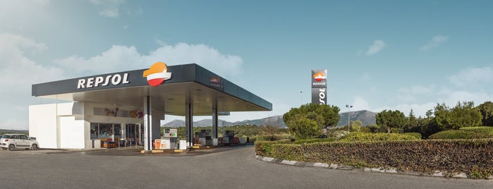 Estación de Servicio Repsol is one of Tiendas Tinkay.