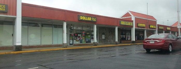 US Post Office is one of Jennifer'in Beğendiği Mekanlar.