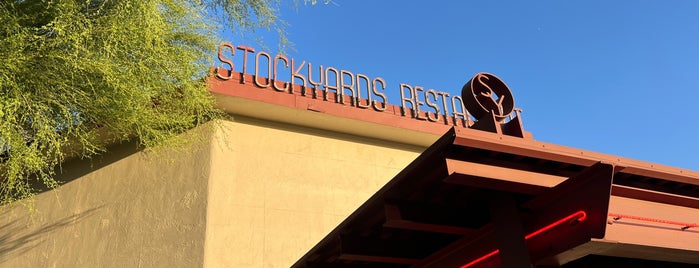 Stockyards Steakhouse is one of Tempat yang Disukai Evie.