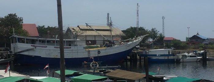 Pelabuhan tanjung laut is one of Aula, Stadion, Resident.