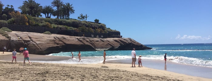 Playa El Duque is one of Lugares favoritos de Marina.