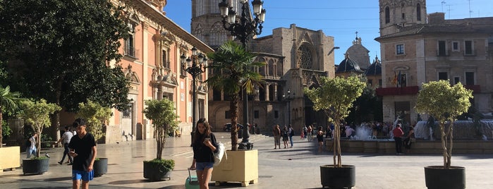 Plaza de la Virgen is one of Valencia ‘Venture.