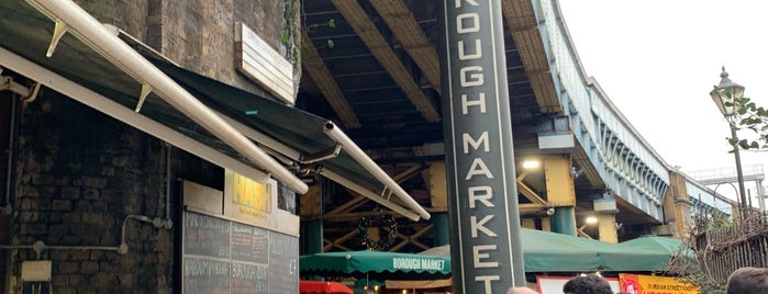 Borough Market is one of London 🇬🇧 💂🏻‍♂️ 🚇.