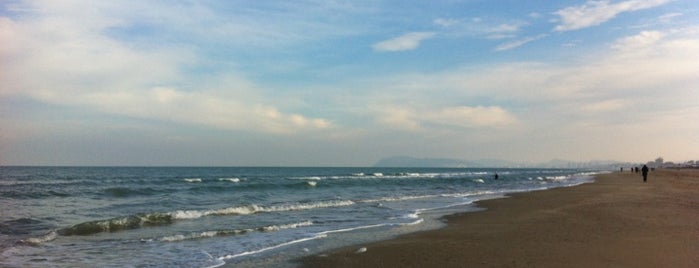 Spiaggia Di Riccione is one of Posti che sono piaciuti a Andrea.