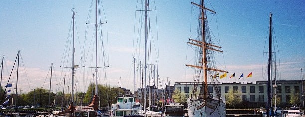 Haven Oostende is one of Lugares favoritos de 👓 Ze.