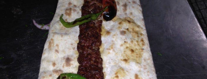 Khayal Restaurant is one of Rogayah'ın Beğendiği Mekanlar.