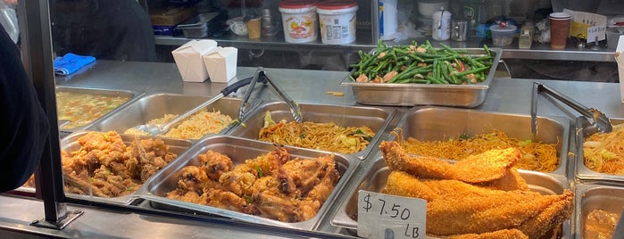 Sweet Delight Bakery is one of The 15 Best Places for Chow Fun in San Francisco.