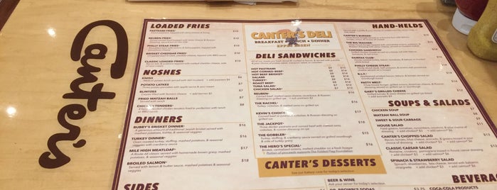 Canter’s Deli is one of Locais curtidos por Paula.