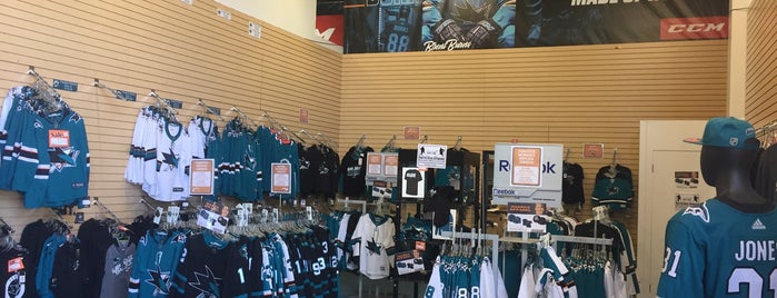 Hockey-X Superstore is one of NoSweat Retailers.