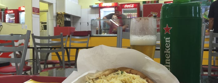 Cachorro Quente do Rosário is one of Must-visit Food in Tramandaí.