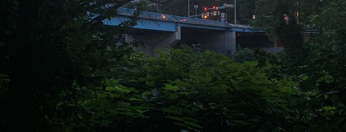 31st Street Bridge is one of Must-visit Bridges in Pittsburgh.
