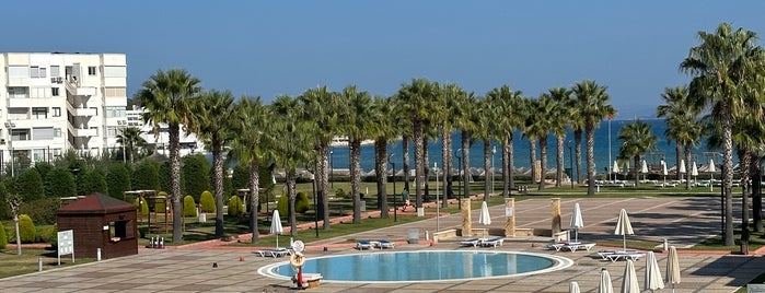 Radisson Blu Swimming Pool is one of Tempat yang Disukai Serpil.