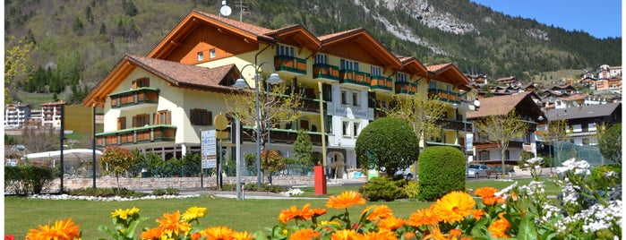 Hotel Alle Dolomiti is one of Hotel.