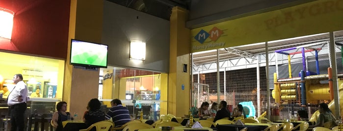 MoneyMoney is one of The best after-work drink spots in Cuiabá, Brasil.