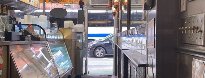 Soup And Gyro is one of Tribeca.