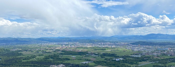 Šmarna gora is one of Ljubiana.
