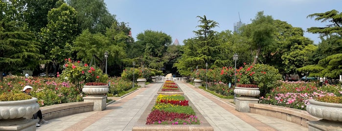 睦南道花园 is one of สถานที่ที่ Bibishi ถูกใจ.