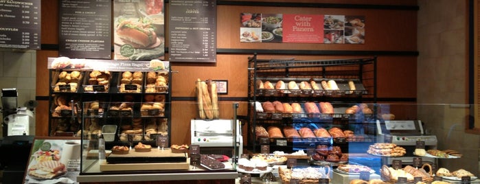 Panera Bread is one of Michaelさんのお気に入りスポット.