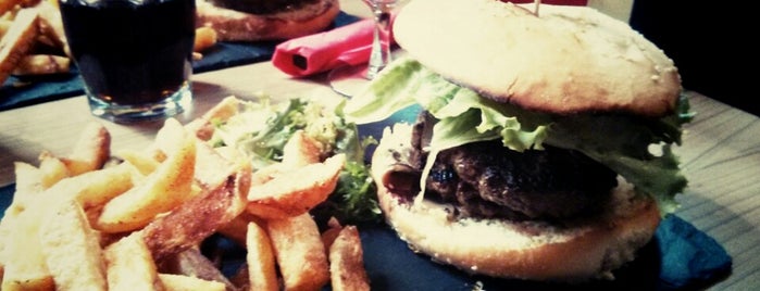 Le Pied de Mammouth is one of Burgers.