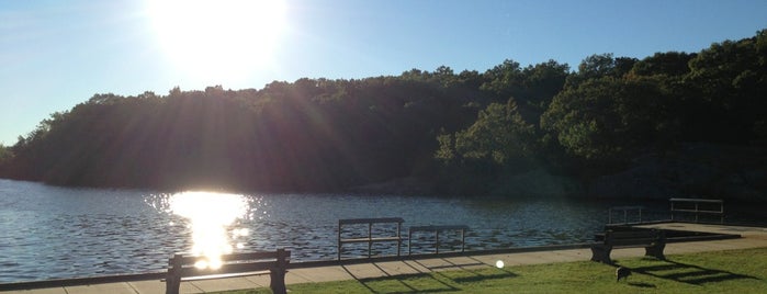 Lincoln Woods State Park is one of Lugares favoritos de Lisa.